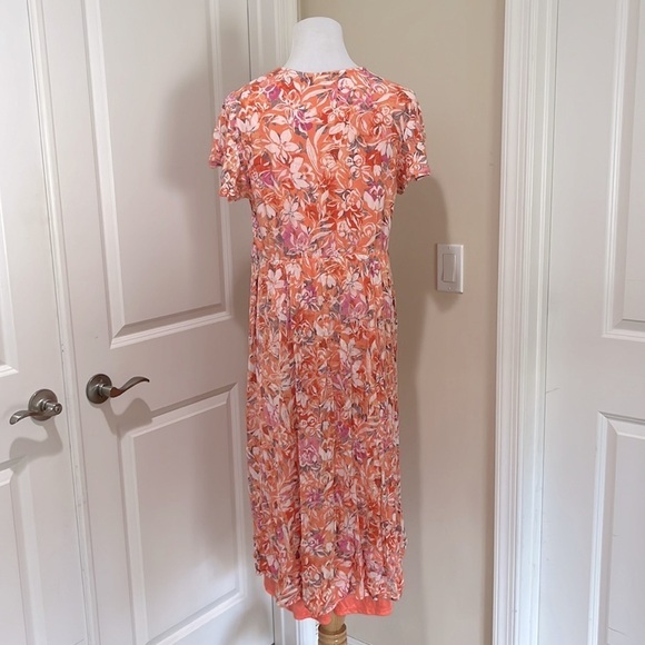 Torrid Lace Up Tea Length Crinkle Gauze Floral Coral Dress - Size 1X - Picture 6 of 10